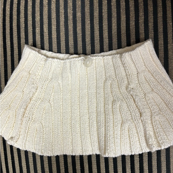 Talbots Convertible Cowl Neck Cable Top size S - Picture 4 of 8